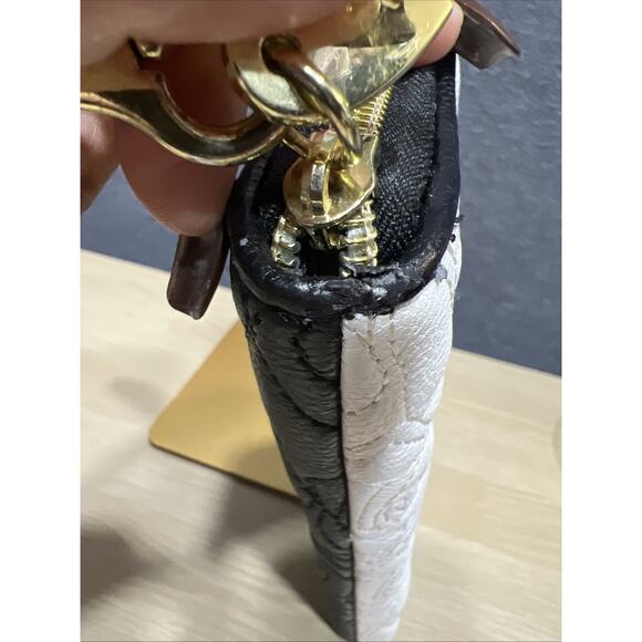 Besty Johnson XoXo Gold Bow Wallet Black & White - Picture 9 of 13